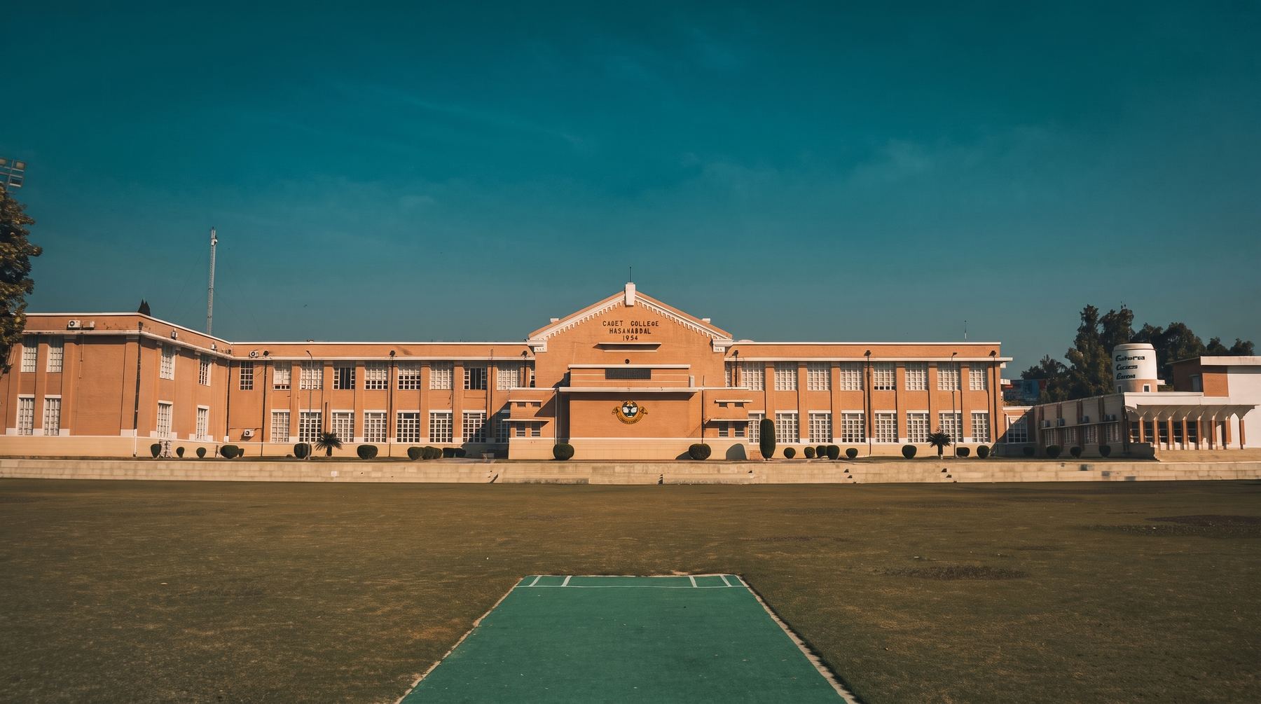 The campus on the morning of the conference